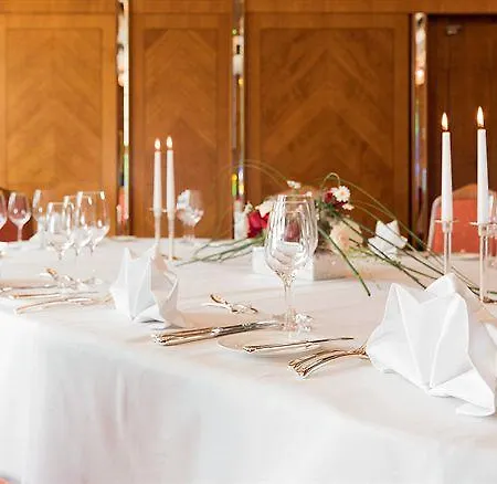 Hotel Althoff Am Schlossgarten 5*