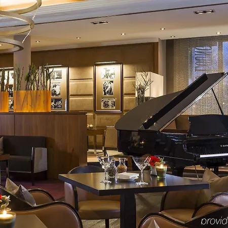 Althoff Am Schlossgarten 5*