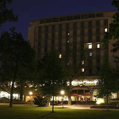 Althoff Am Schlossgarten 5* Štutgart