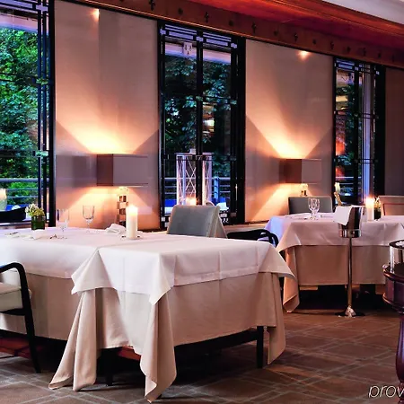 Hotel Althoff Am Schlossgarten Štutgart