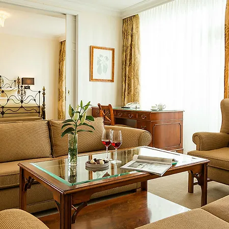 Hotel Althoff Am Schlossgarten 5*