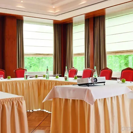 Hotel Althoff Am Schlossgarten 5*