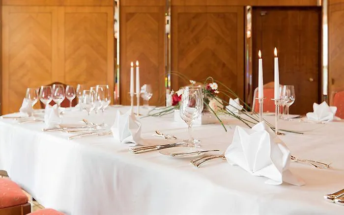 Hotel Althoff Am Schlossgarten 5*