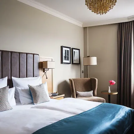 Althoff Am Schlossgarten 5*